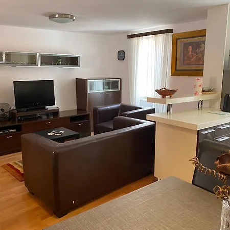 Jimmy - Luxury 65m2 Two Bedrooms Aprtmnt * Ragusa
