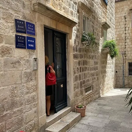 Jimmy - Luxury 65m2 Two Bedrooms Aprtmnt Appartamento Ragusa